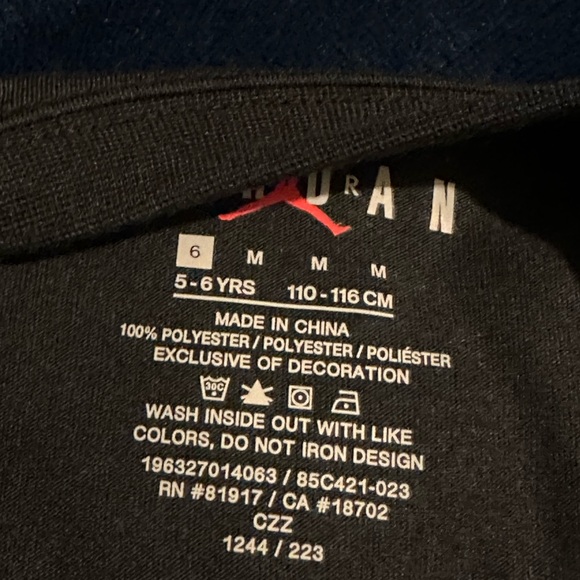 NWT Jordan little Boys' "Skyline" Tee - Picture 8 of 11